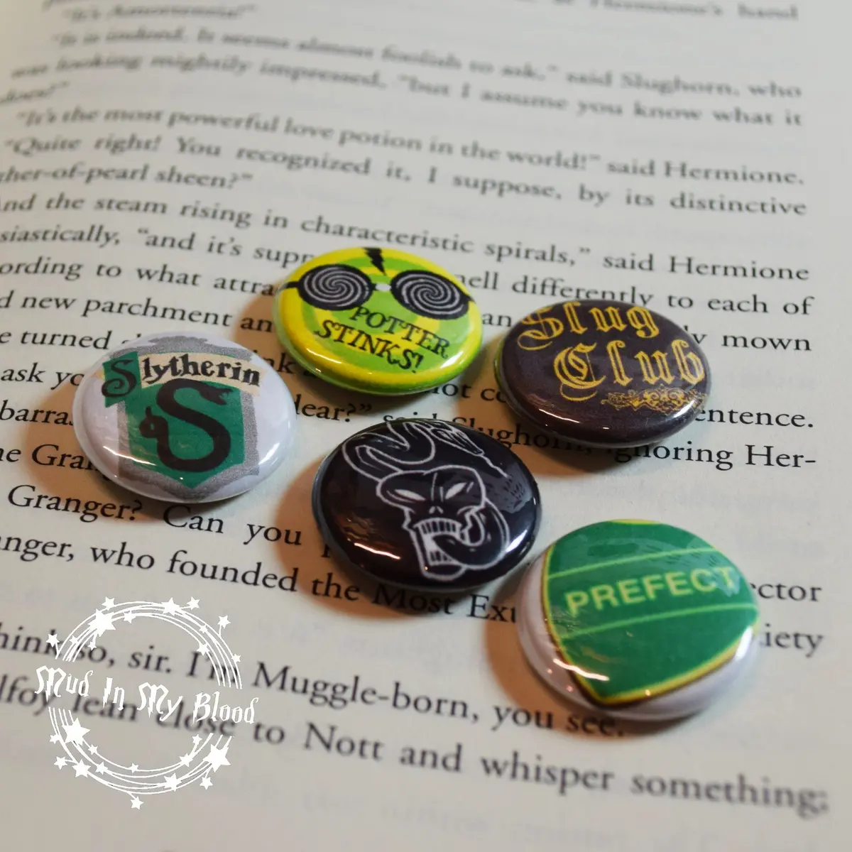 Five Snake House Themed 1" Pin Mix 1