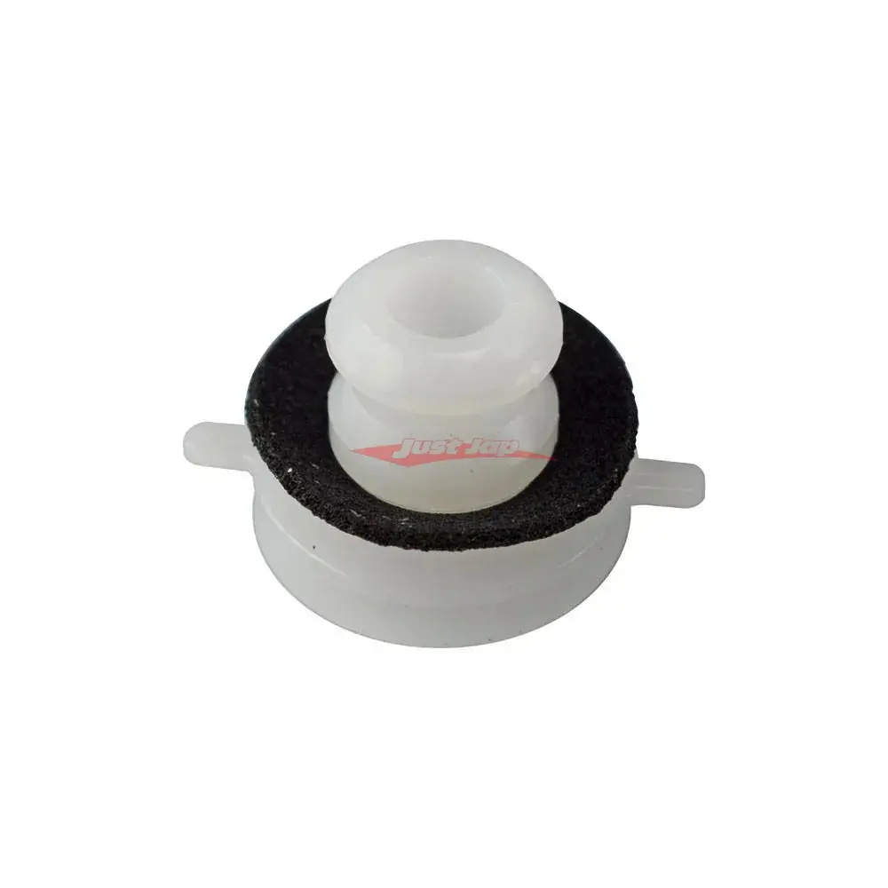 Genuine Nissan Rear Spoiler Clip Fits Nissan N14 Pulsar, R32 Skyline Gts/T, R33 Skyline Gts/T, Gtr , R35 Gtr & Z32 300Zx 1