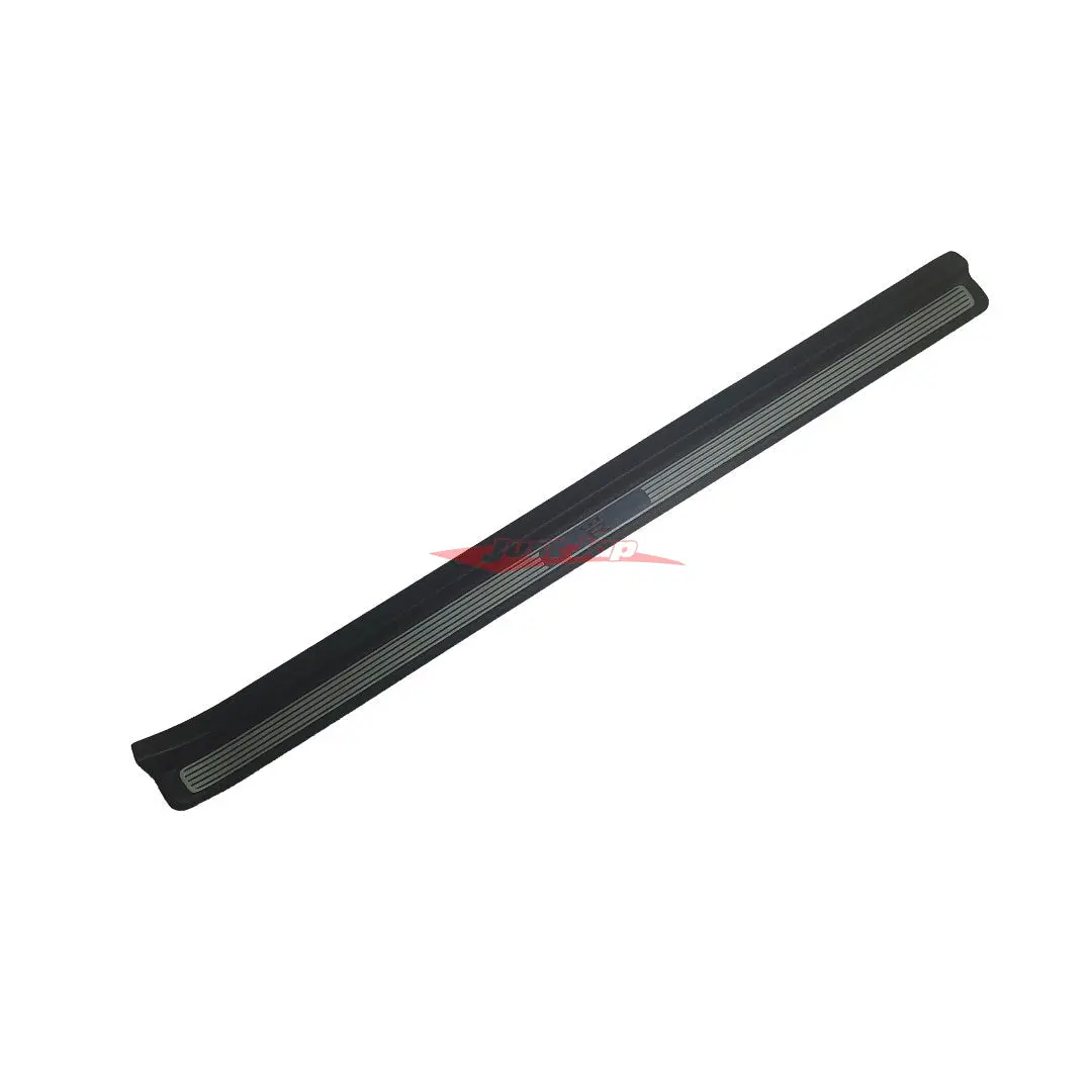 Genuine Nissan Sill Panel Scuff Kick Plate Assembly R/H Fits Nissan Skyline R34 Gtr 1
