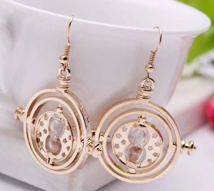 Spinner Earrings With Hourglass 1