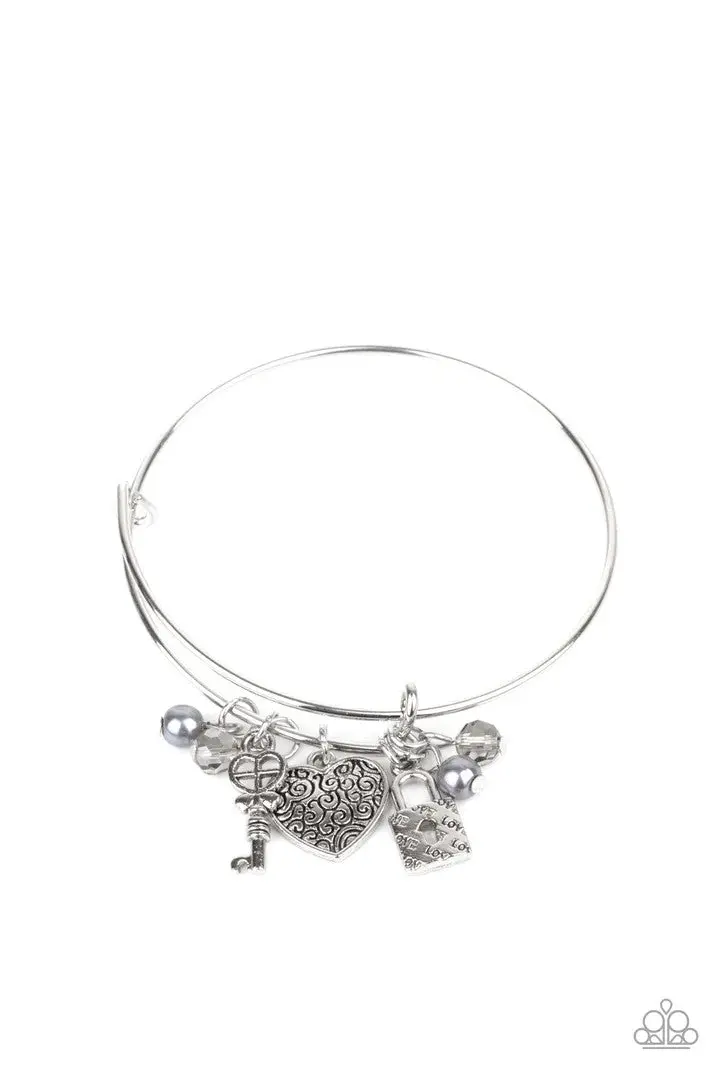 Paparazzi Here Comes Cupid - Silver 1