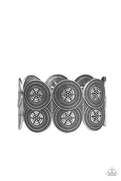 Paparazzi Flirtatious Florals - Silver 1