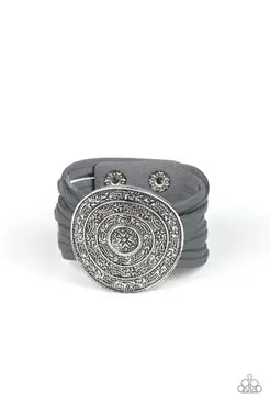 Paparazzi Treasure Quest - Silver 1