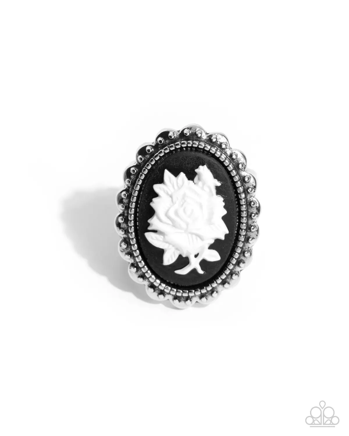 Paparazzi Beautiful Bloom - White 1