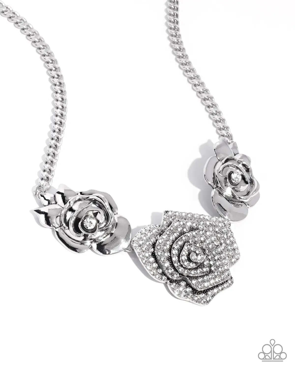 Paparazzi Bouquet Beacon - White - Life Of The Party January 2025 1